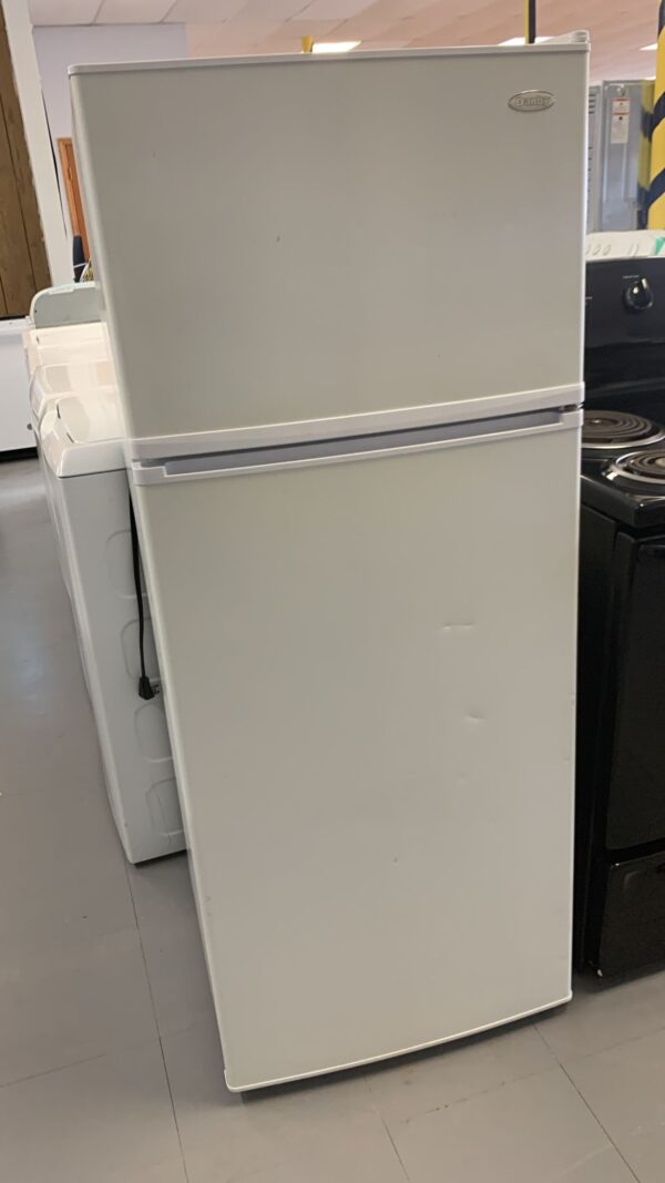 Refrigerator Danby $199