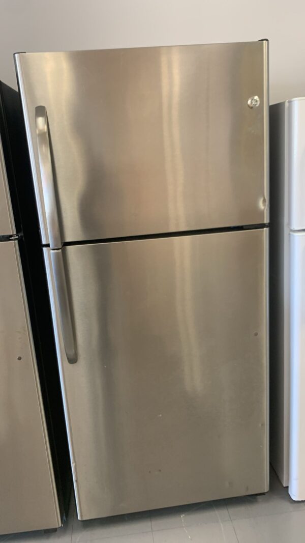 Refrigerator GE $429